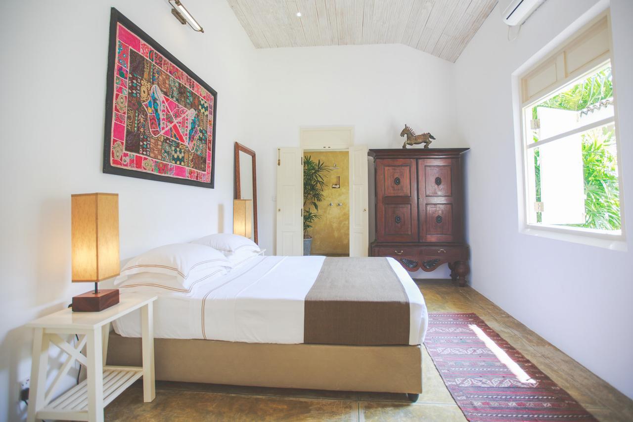 Karmel Villa Thalduwa Island - Five Bedroom Luxury Villa With Private Pool Ahangama Bagian luar foto