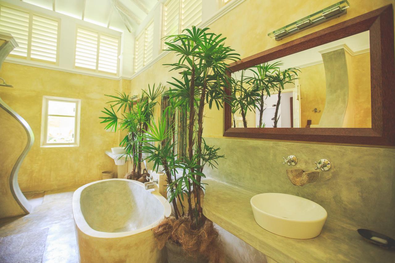 Karmel Villa Thalduwa Island - Five Bedroom Luxury Villa With Private Pool Ahangama Bagian luar foto