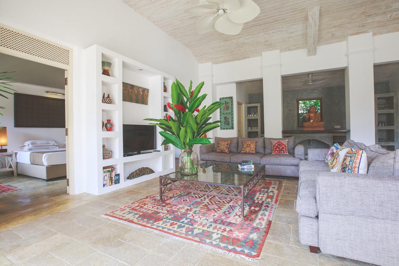 Karmel Villa Thalduwa Island - Five Bedroom Luxury Villa With Private Pool Ahangama Bagian luar foto