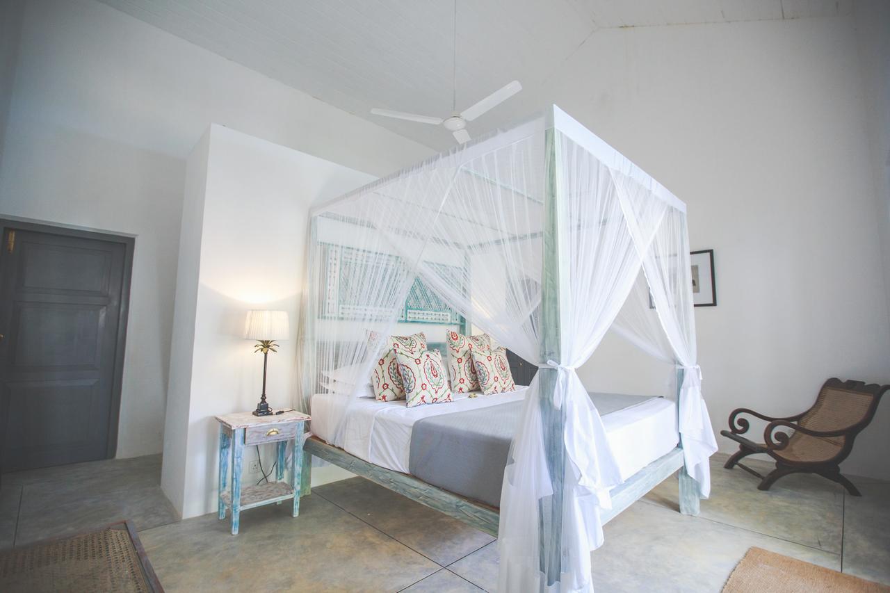 Karmel Villa Thalduwa Island - Five Bedroom Luxury Villa With Private Pool Ahangama Bagian luar foto